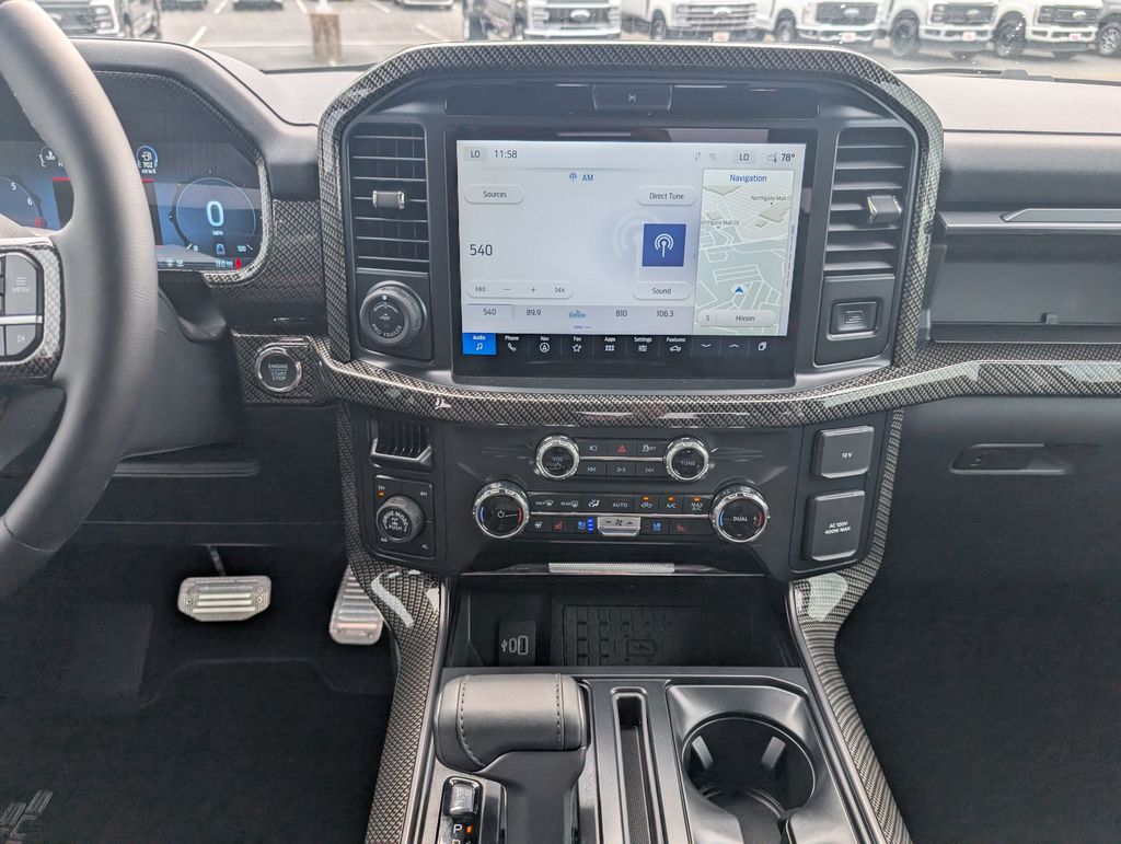 2025 Ford F-150 Lariat photo 20
