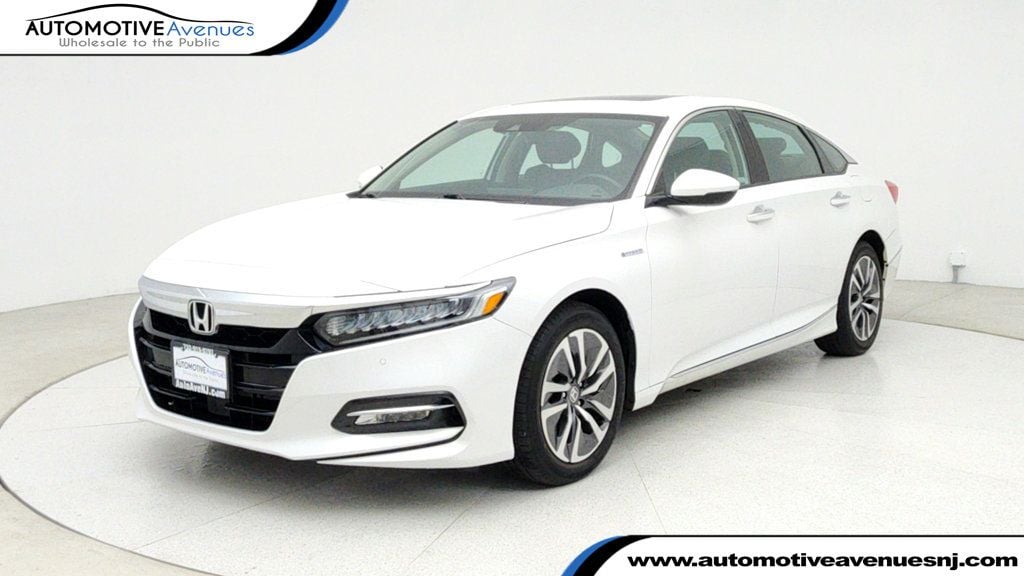2019 Honda Accord Hybrid Touring's photo