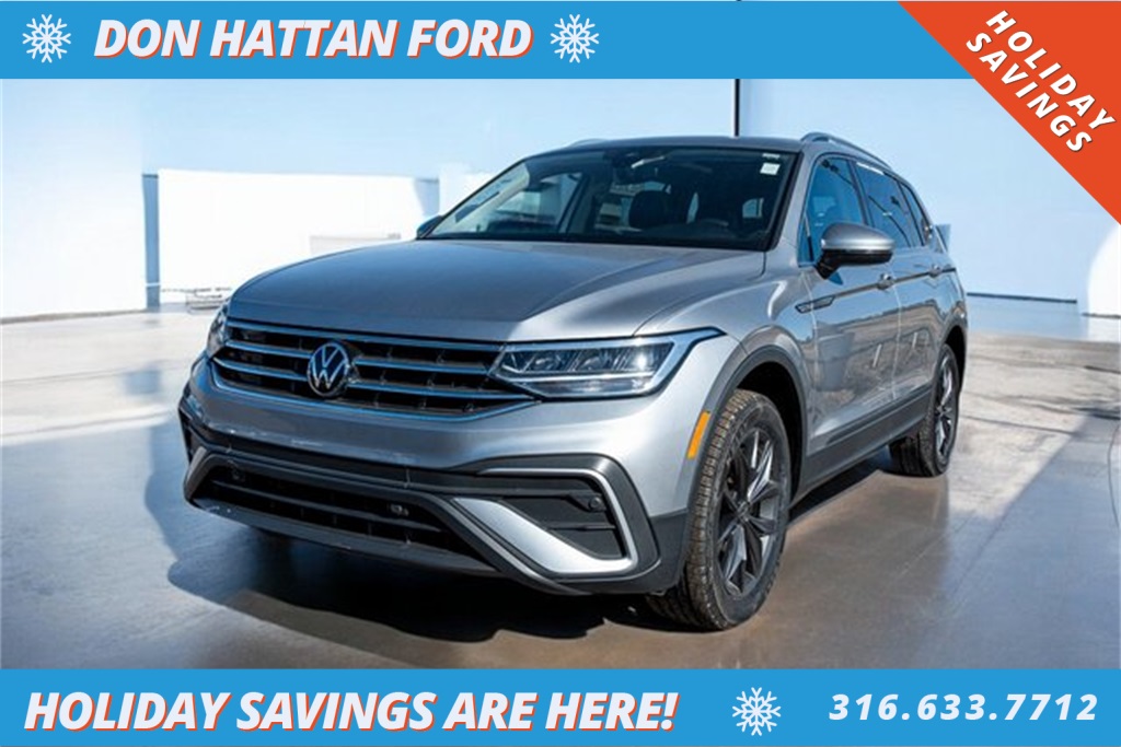 2023 Volkswagen Tiguan SE's photo