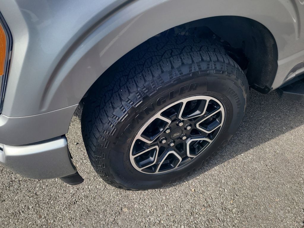 2023 Ford F-150 XLT photo 9