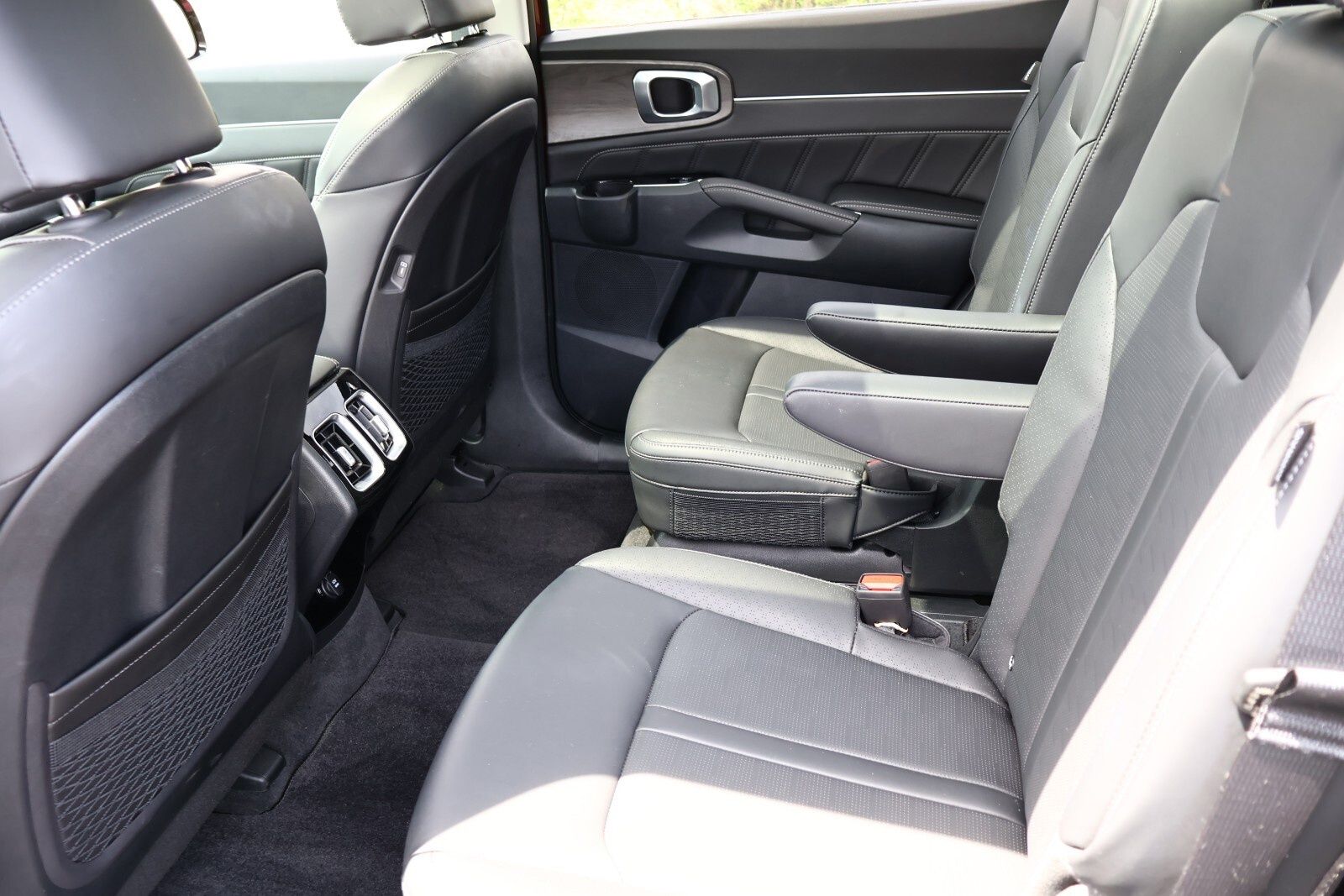 2024 Kia Sorento X-Line SX photo 17