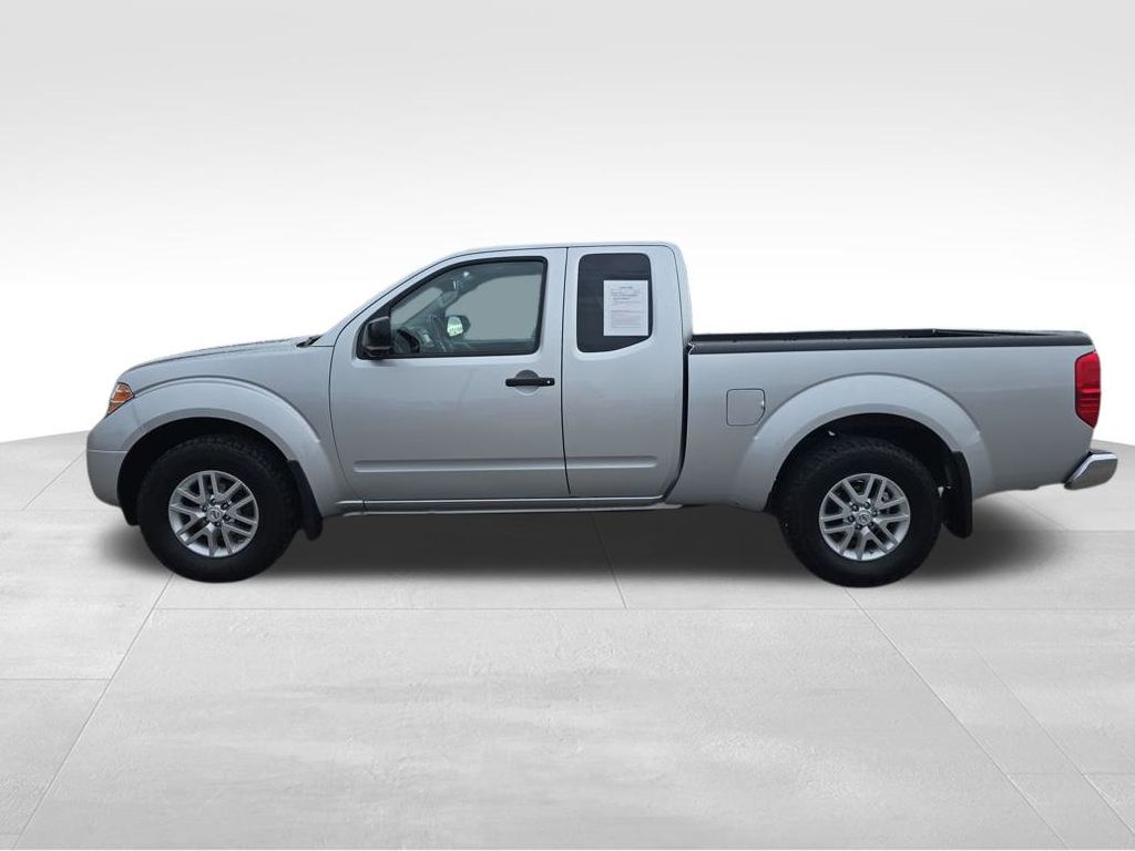 2019 Nissan Frontier SV photo 2