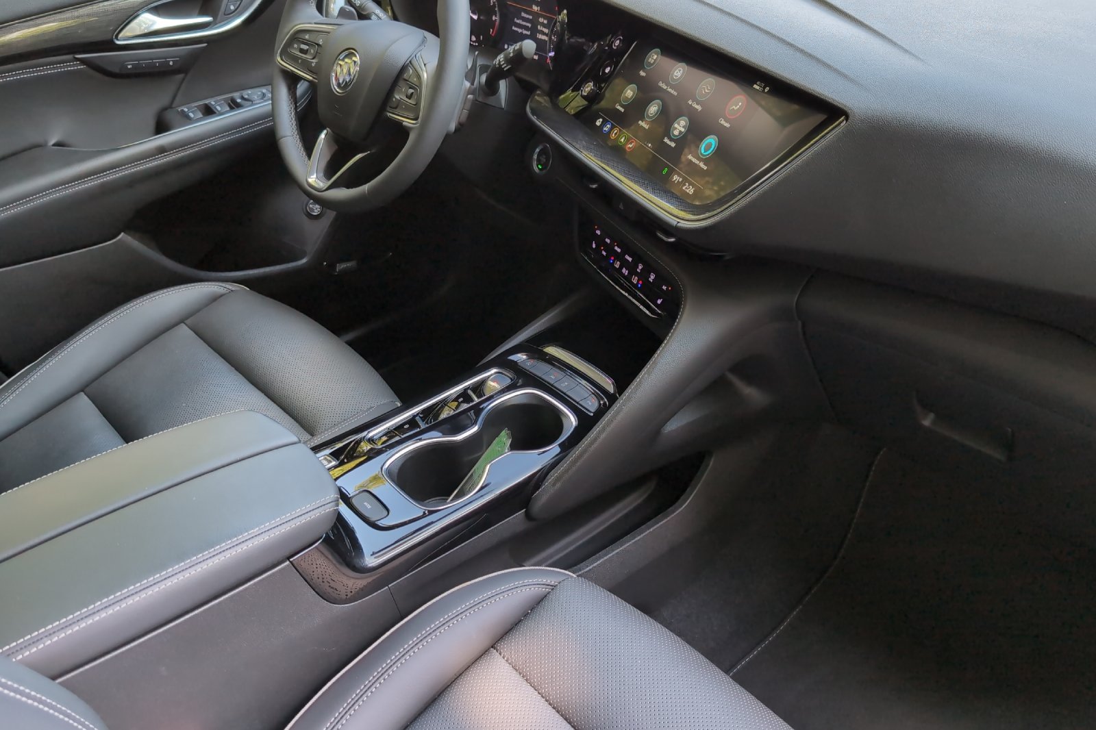 2022 Buick Envision Essence photo 14