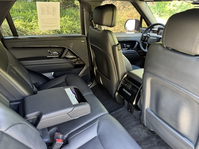 2025 Land Rover Range Rover Sport SE photo 16