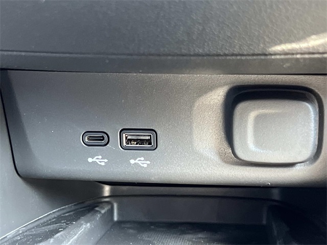 2025 Buick Envista ST photo 21