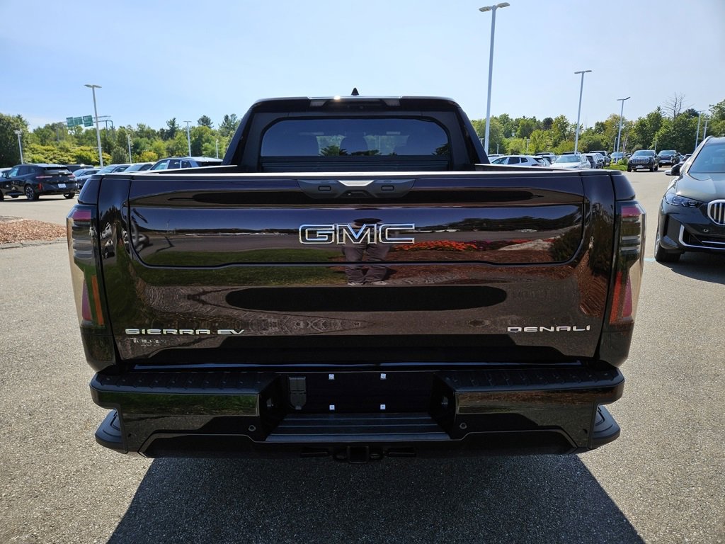 2025 Gmc Sierra EV Denali photo 4