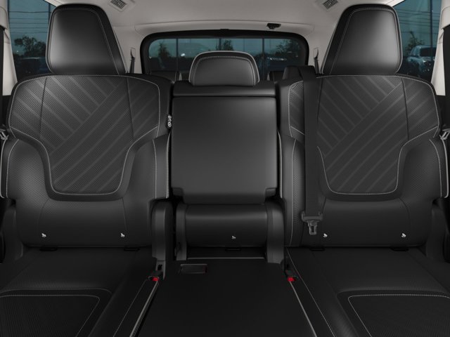 2026 Infiniti QX80 Luxe photo 13