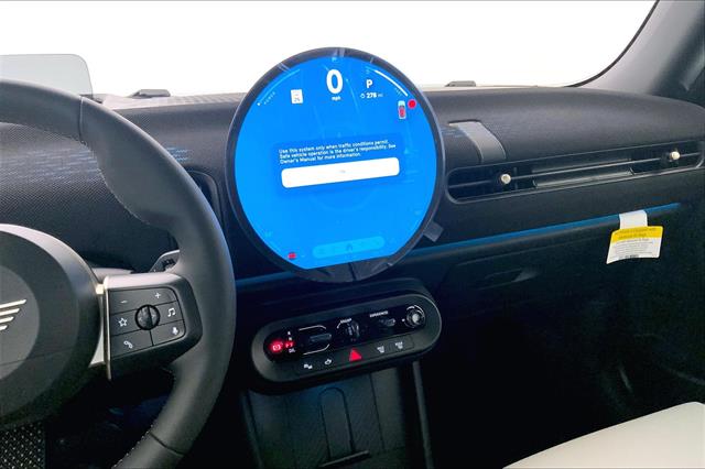 2026 Mini Cooper Hardtop 2 Door Signature photo 4