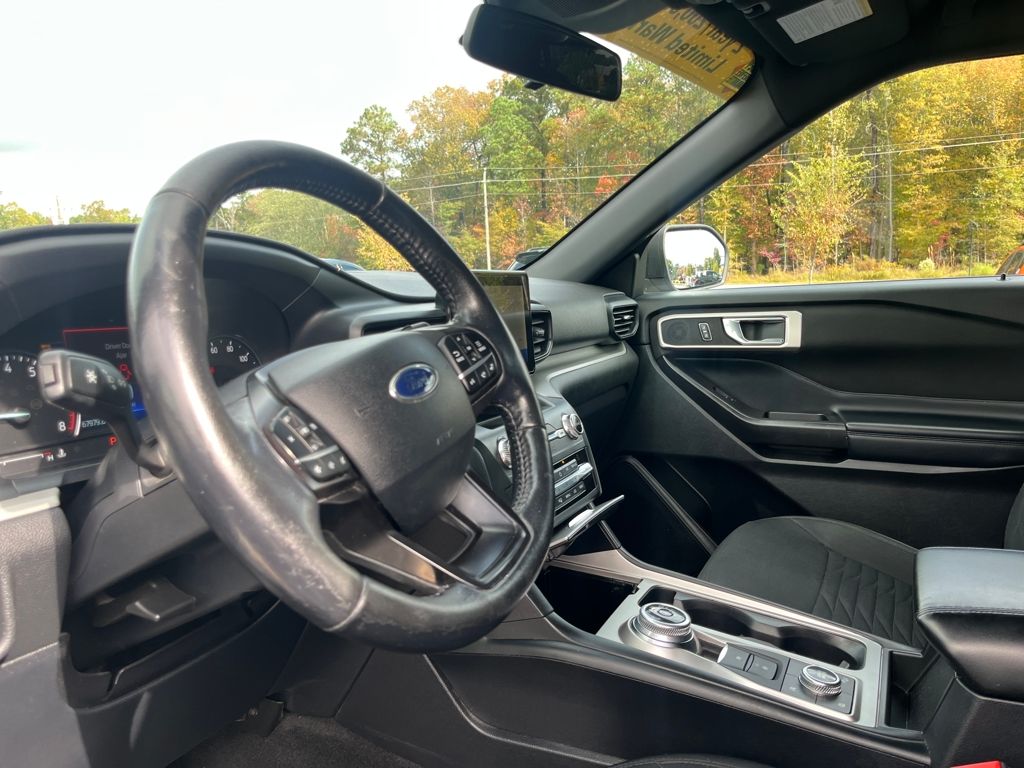 2020 Ford Explorer XLT photo 4