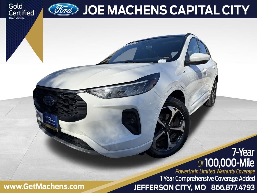 2023 Ford Escape ST-Line Select photo 2