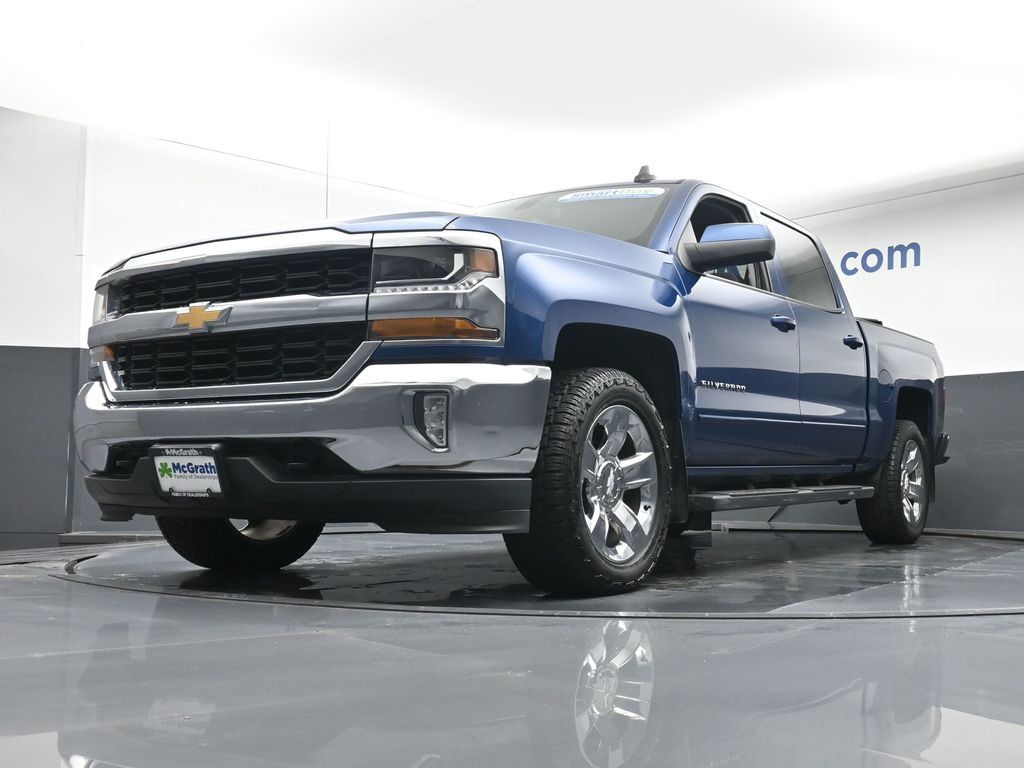 2018 Chevrolet Silverado 1500 LT photo 4