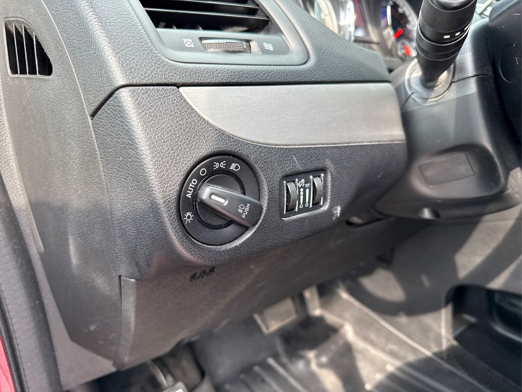 2015 Dodge Grand Caravan R/T photo 36