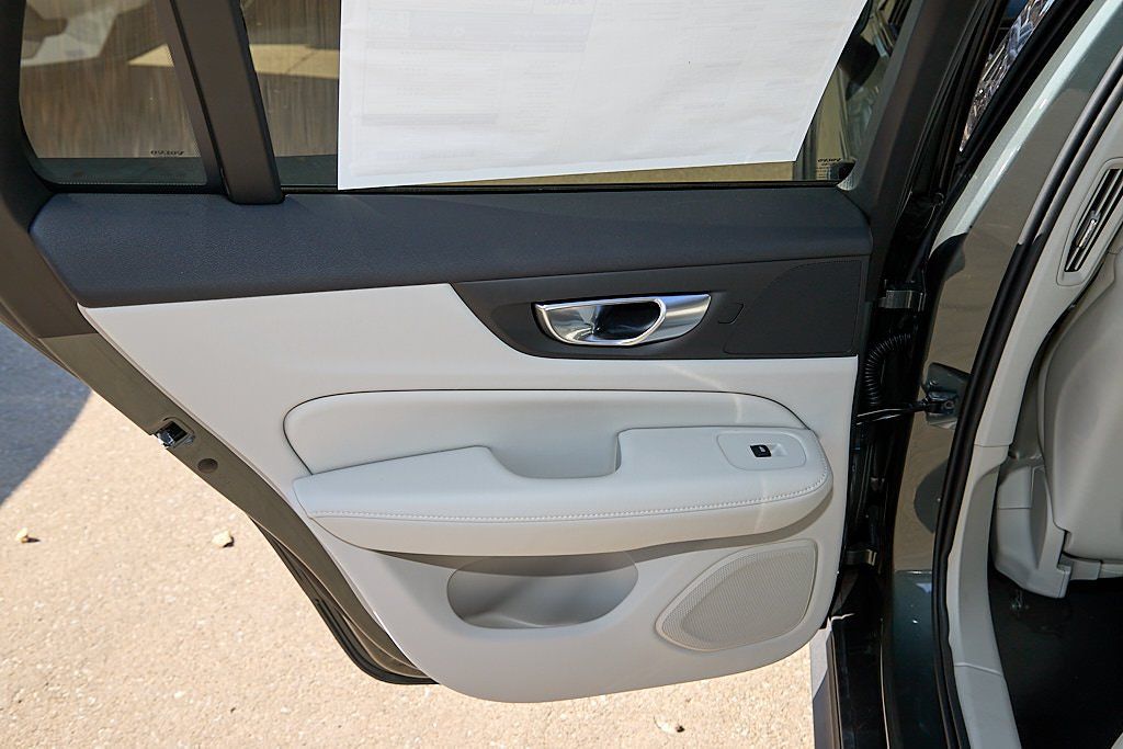 2026 VOLVO V60CC - Image 16