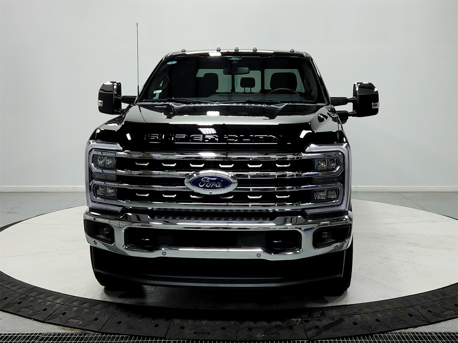 2026 Ford F-250 photo 2