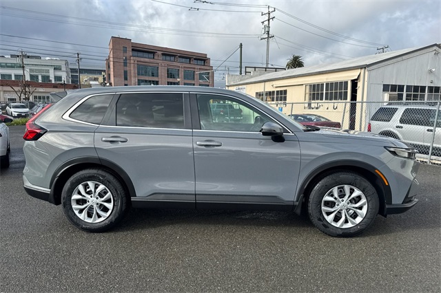 2025 Honda CR-V LX photo 4