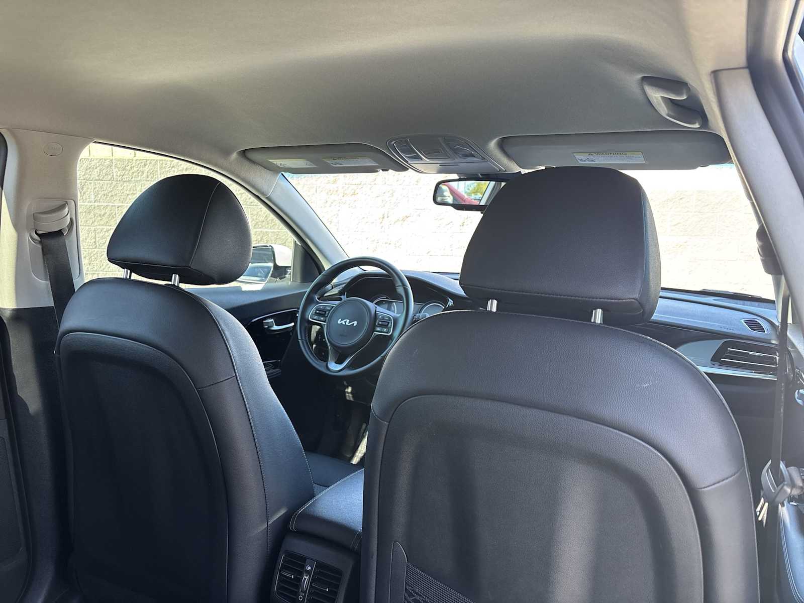 2022 Kia Niro EV S photo 16