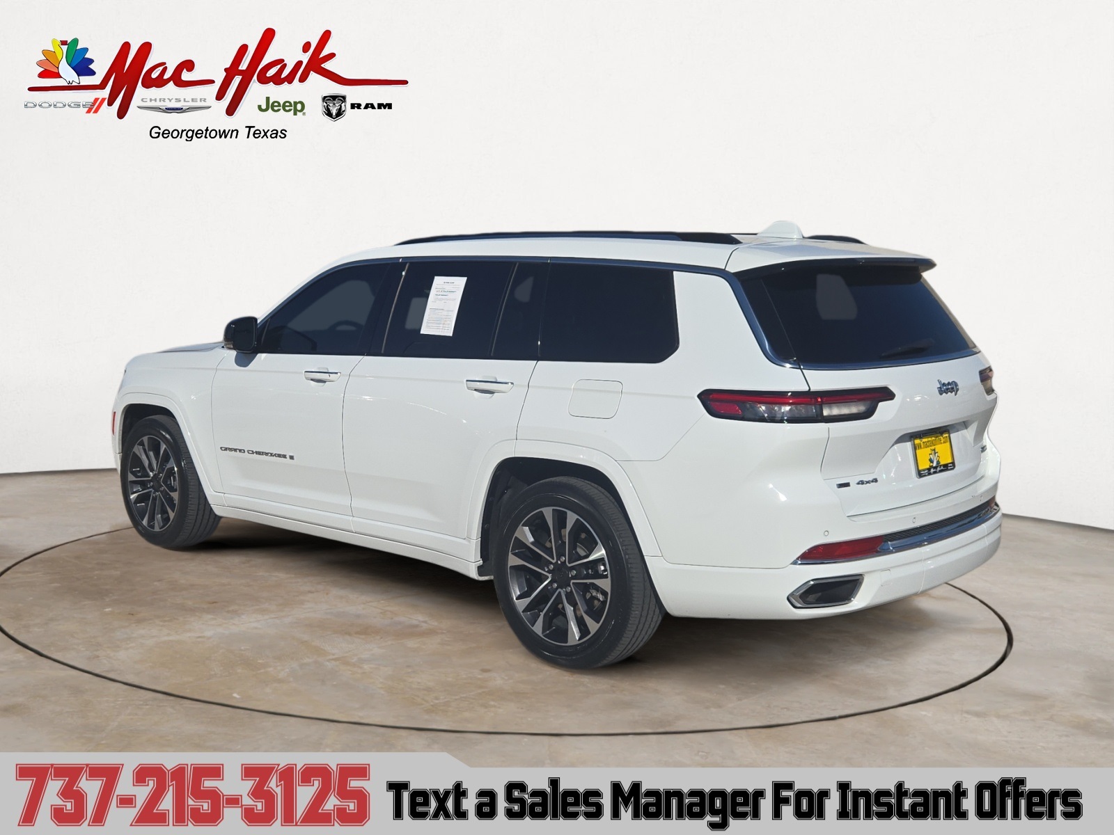 2023 Jeep Grand Cherokee Overland photo 2