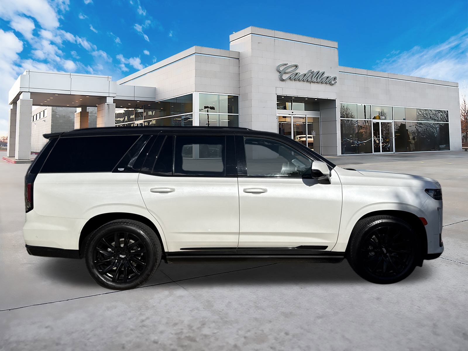 2023 Cadillac Escalade Sport Platinum photo 2