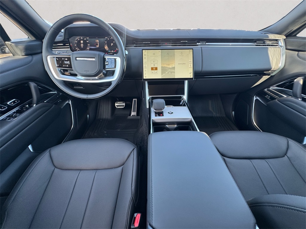 2025 Land Rover Range Rover SE photo 10