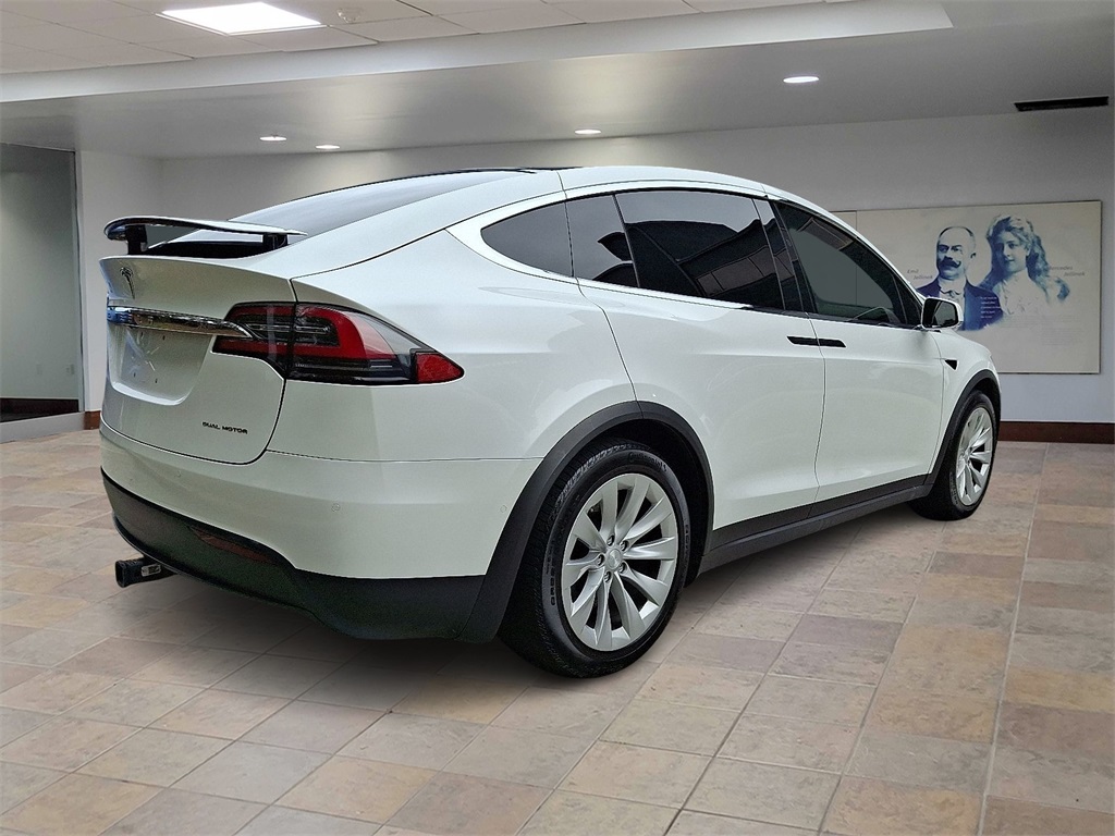 2020 Tesla Model X Long Range photo 6