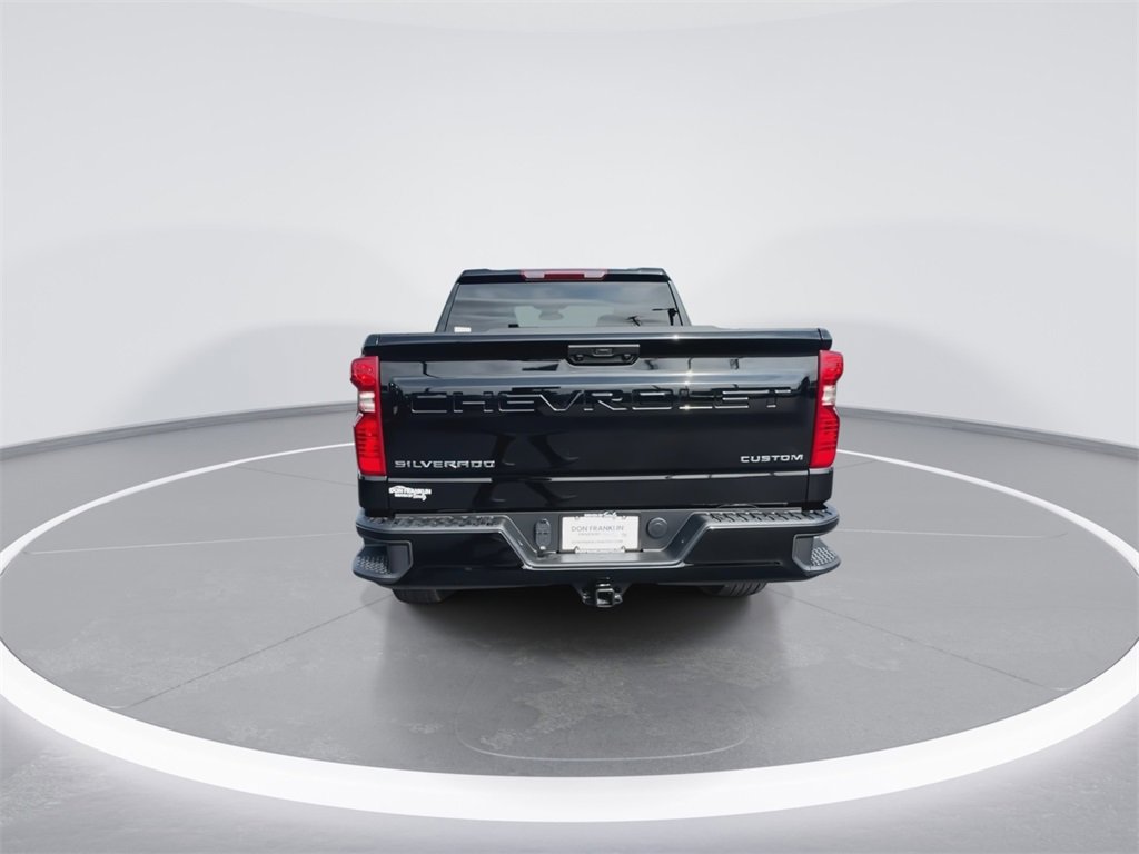 2026 Chevrolet Silverado 1500 Custom photo 6