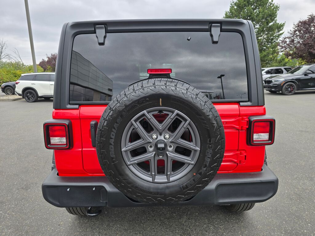 2025 Jeep Wrangler Sport S photo 5