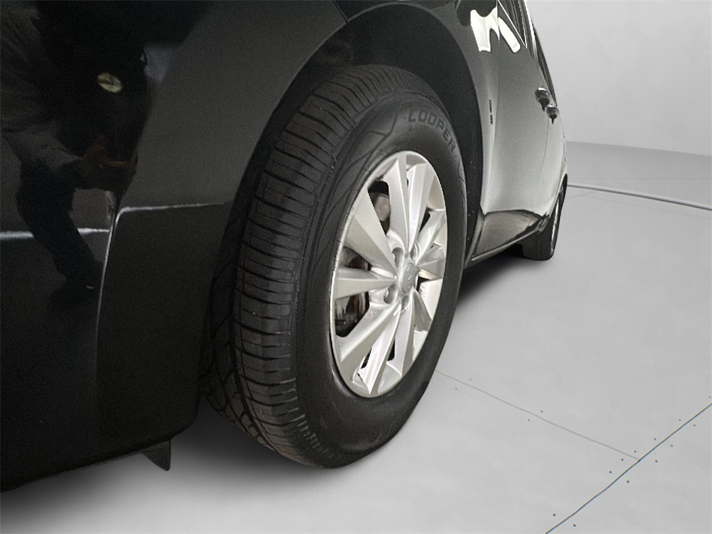 2015 Kia Sedona LX photo 25