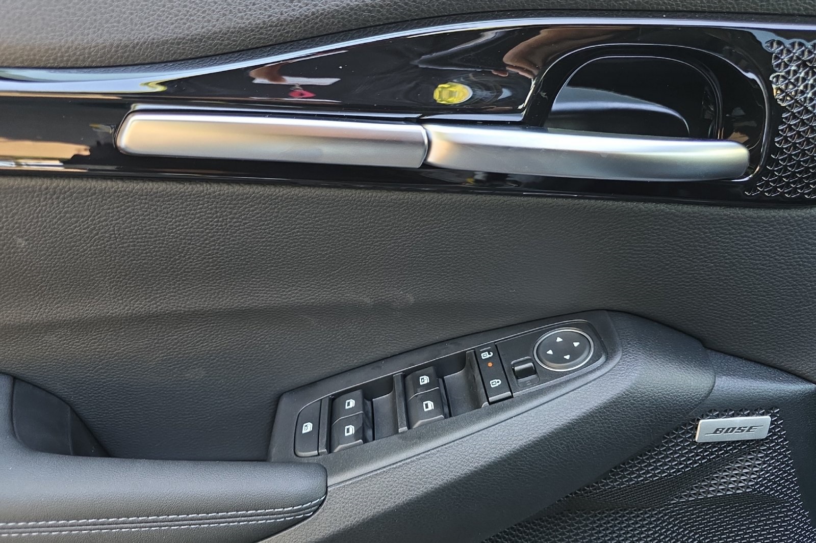 2026 Kia Seltos SX photo 7