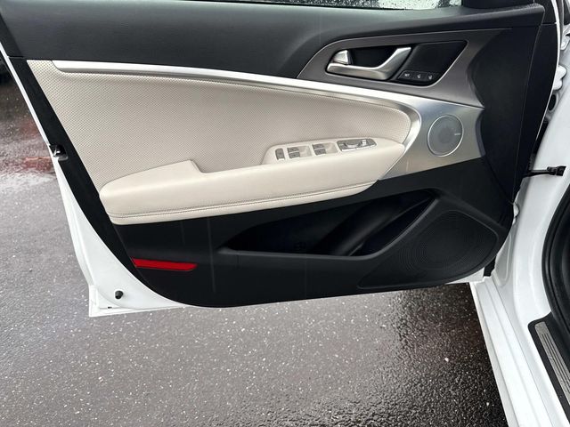 2024 Genesis G70 3.3T Sport Advanced photo 15