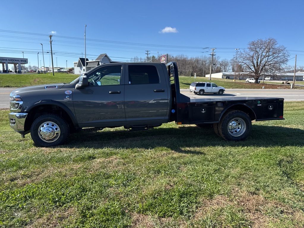 2026 Ram 3500 Tradesman photo 3