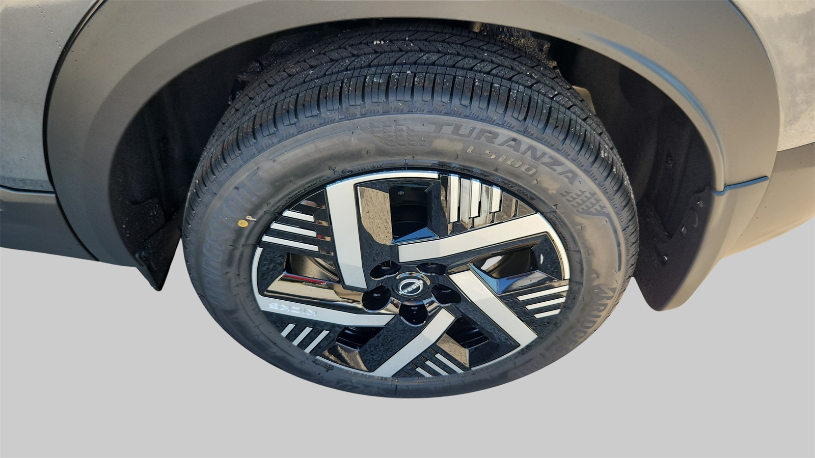 2026 Nissan Kicks SV photo 24