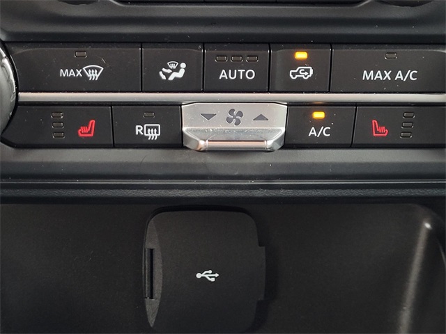 2022 Ford Bronco Outer Banks photo 24