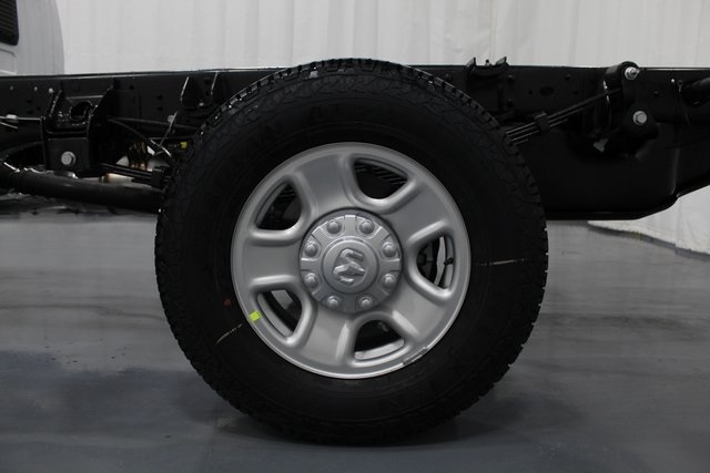2024 Ram 3500 Tradesman photo 34