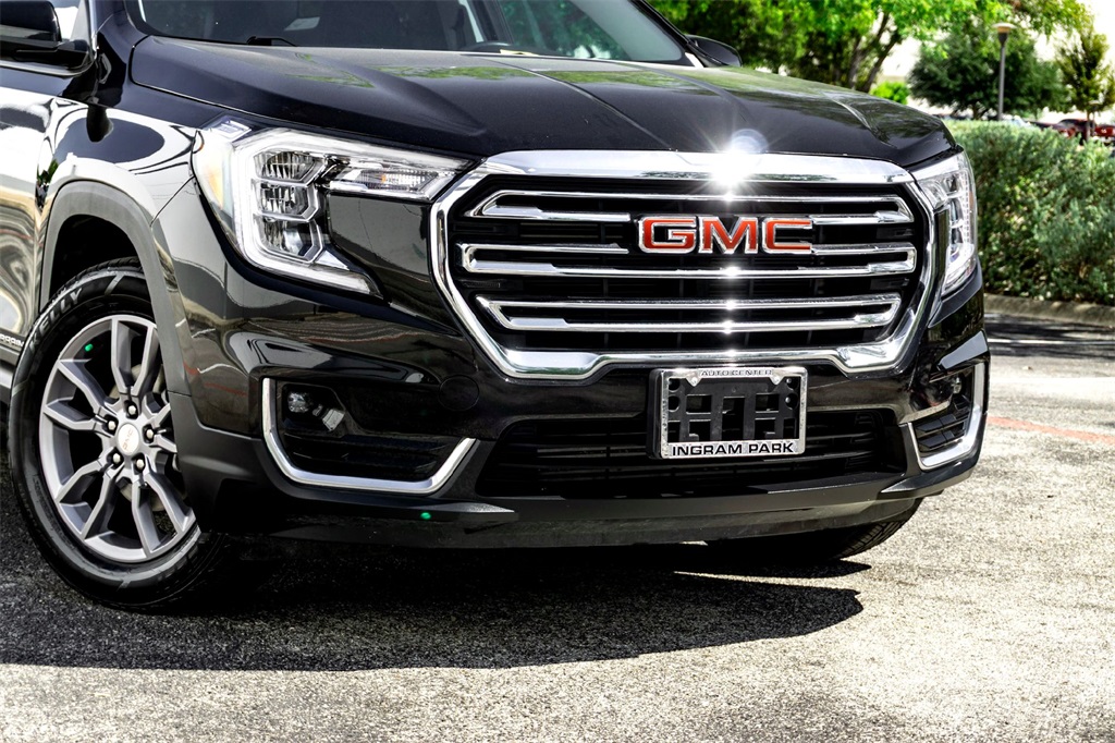2024 Gmc Terrain SLT photo 3
