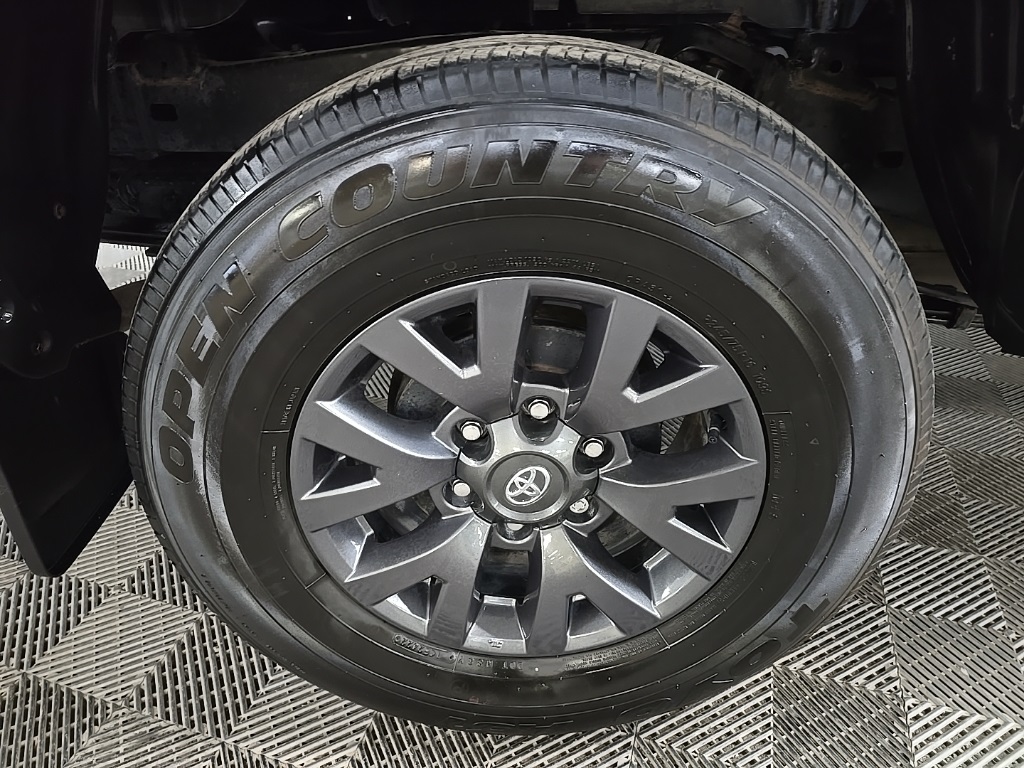 2022 Toyota Tacoma SR5 V6 photo 13