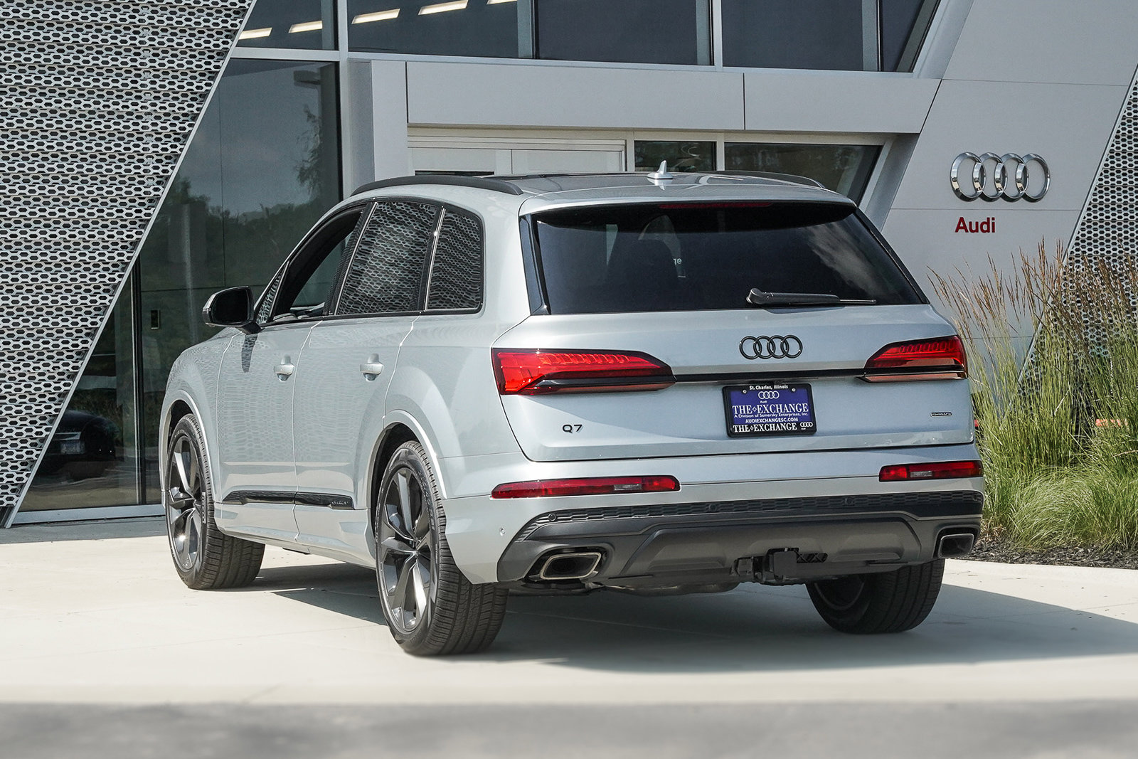 2025 Audi Q7 Premium Plus photo 3