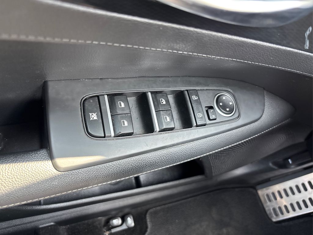2023 Kia Forte GT-Line photo 30