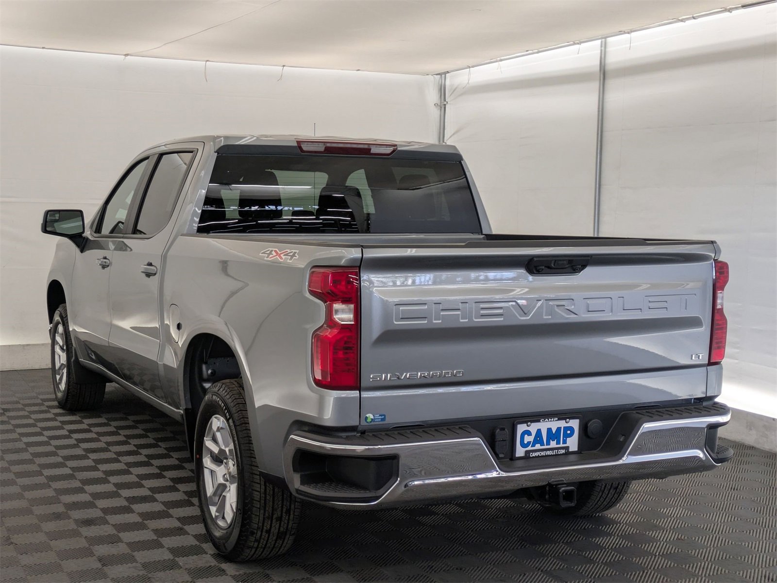 2025 Chevrolet Silverado 1500 LT photo 4