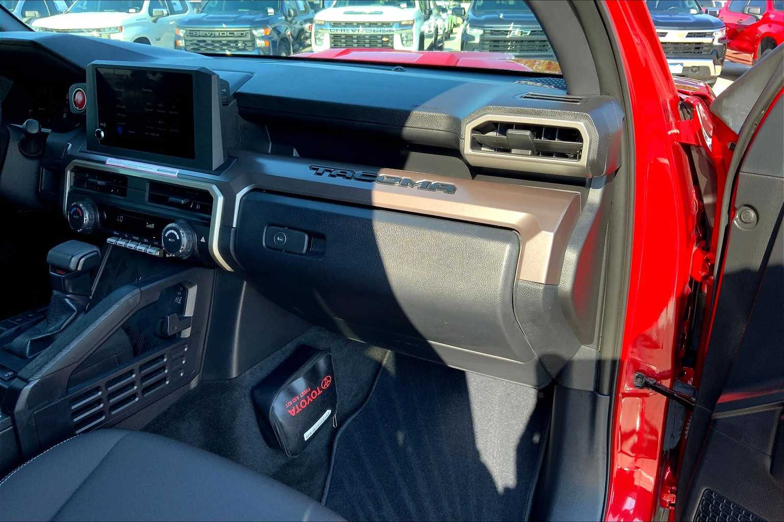 2024 Toyota Tacoma TRD Sport photo 17