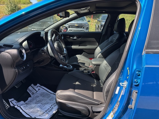 2024 Kia Forte GT-Line photo 18