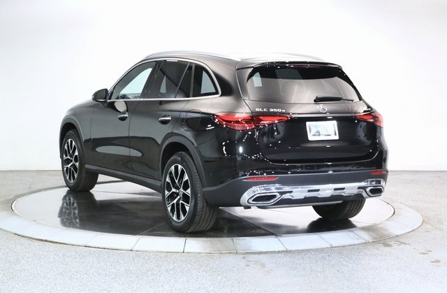 2025 Mercedes Benz GLC 350e 4MATIC photo 3