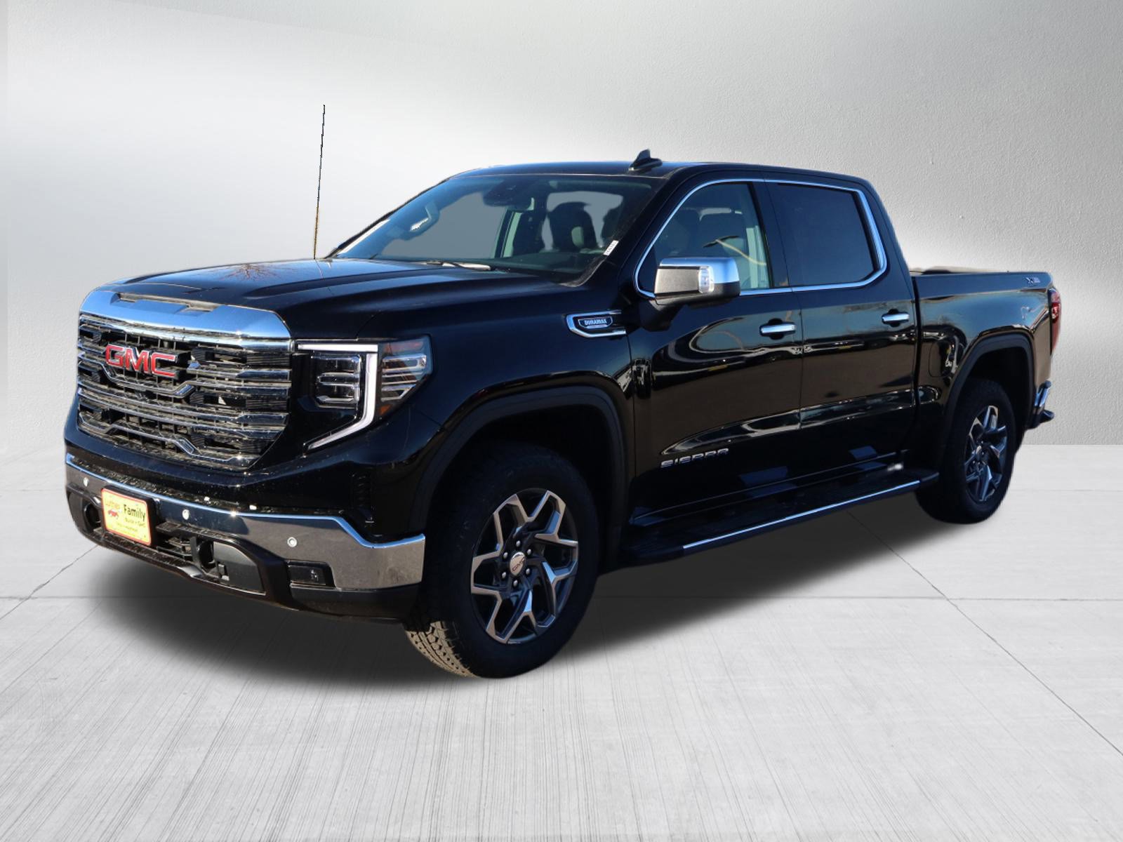 2026 Gmc Sierra 1500 SLT photo 3