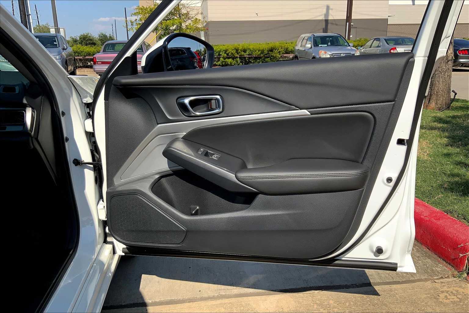 2025 Acura Integra Base photo 21