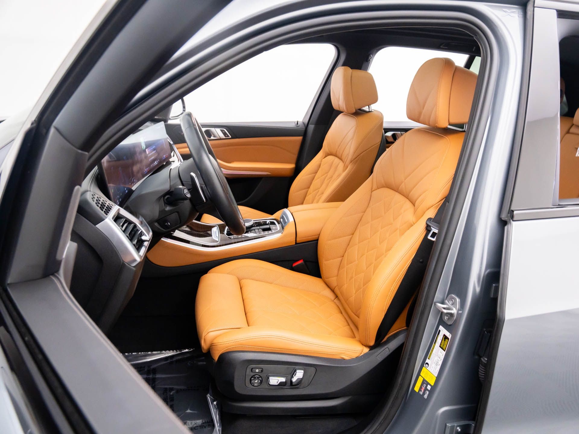 Certified Used 2024 Skyscraper Grey Metallic BMW xDrive50e image 23