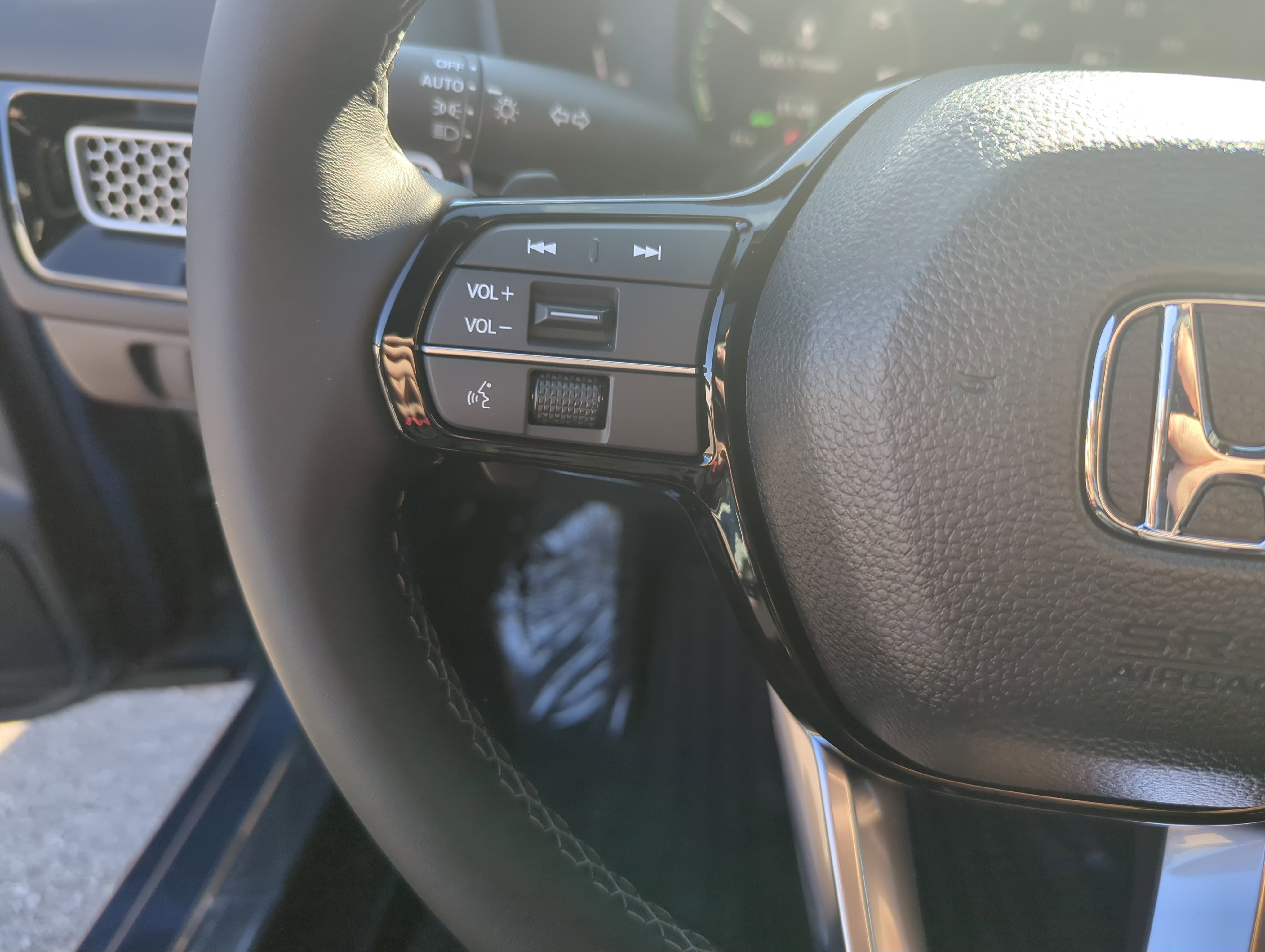 2026 Honda Civic Hybrid Sport Touring photo 4