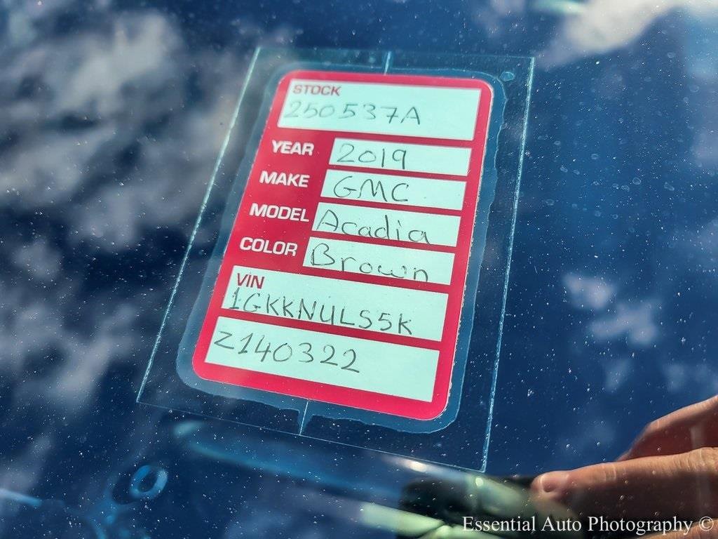 2019 GMC ACADIA - Image 26