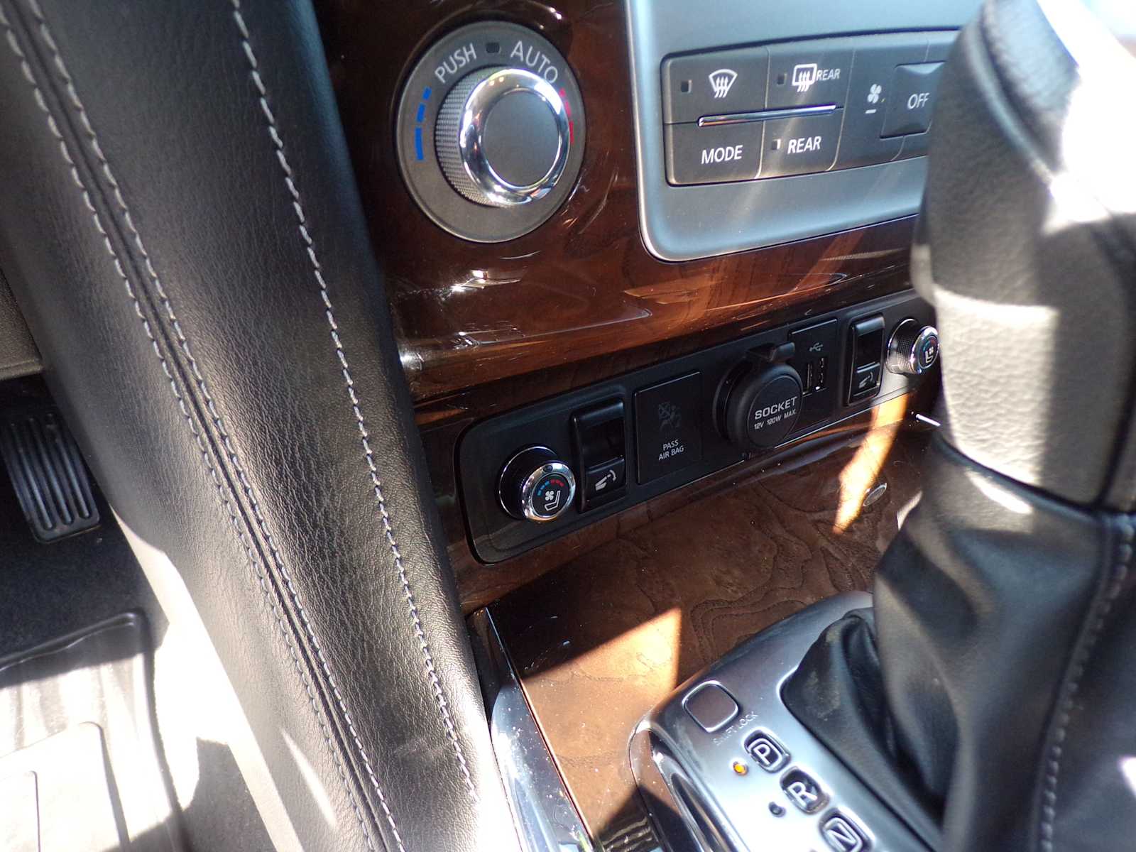 2018 Infiniti QX80 photo 13