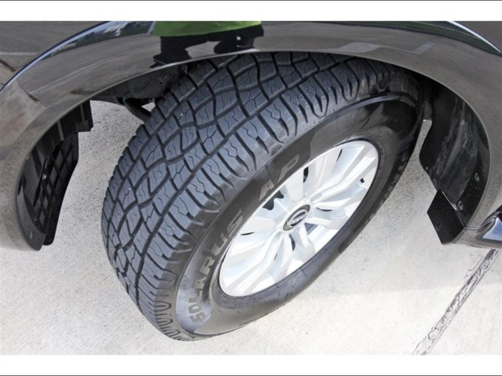 2024 Nissan Armada SV Black at Robbins Nissan