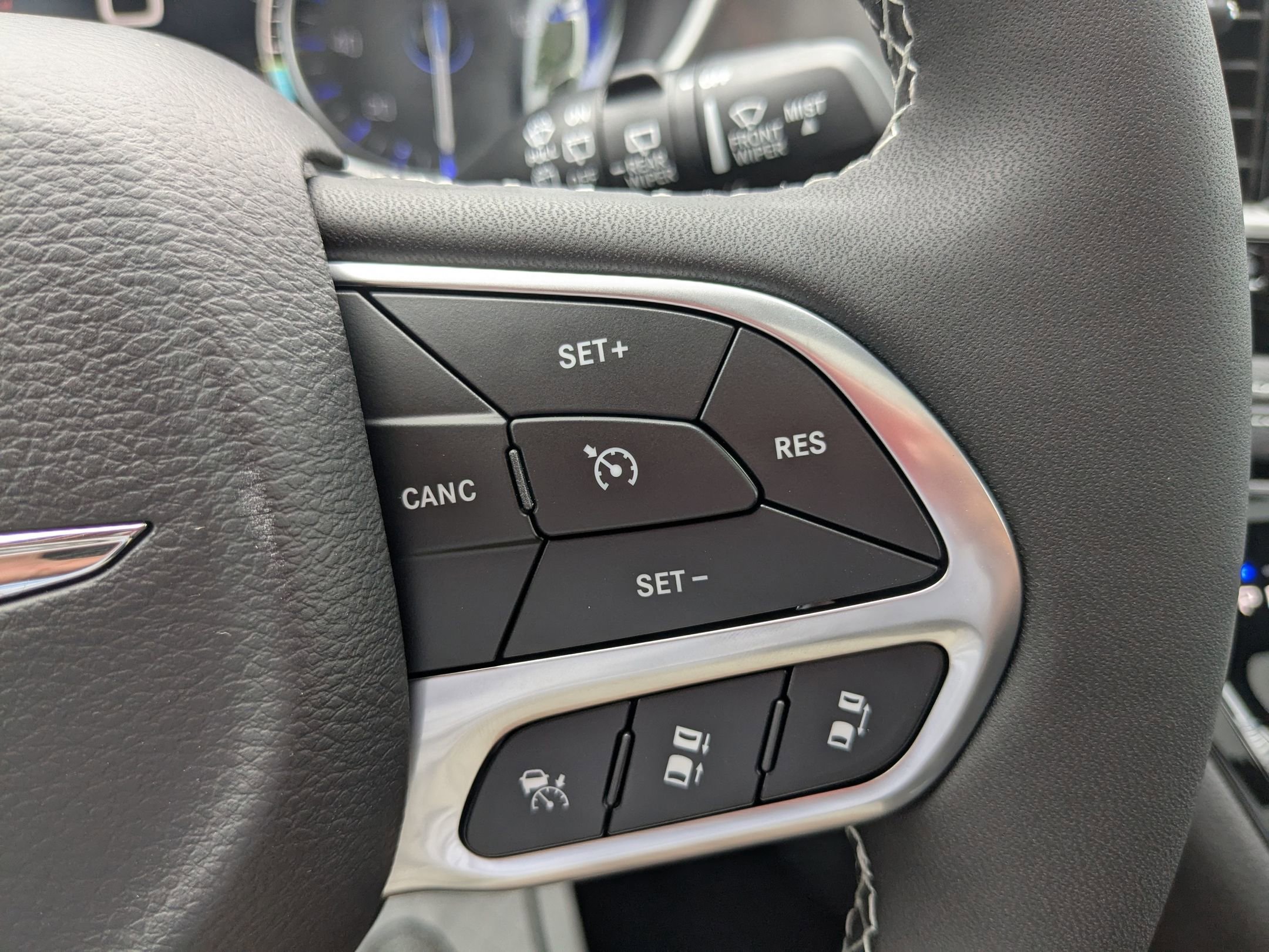 2026 Chrysler Pacifica photo 17