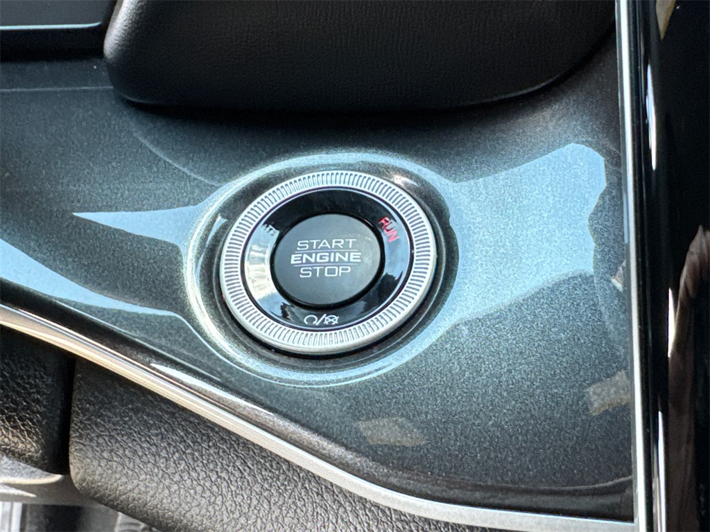 2023 Jeep Grand Cherokee Altitude photo 29